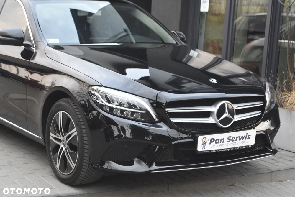 Mercedes-Benz Klasa C 180 Business Edition 9G-TRONIC - 28