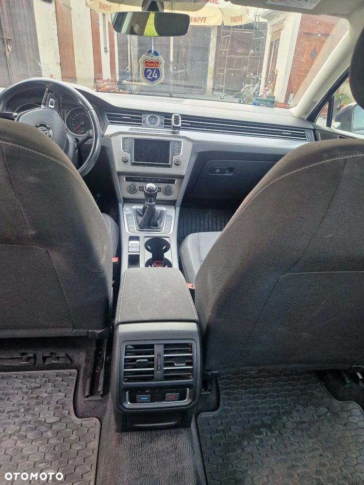Volkswagen Passat 1.4 TSI BMT Comfortline - 9