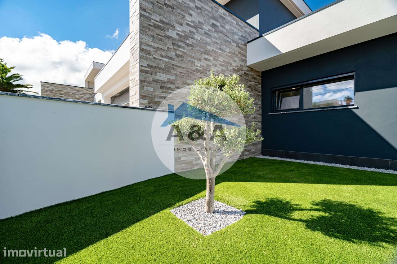Oportunidade de Moradia T3 em Fátima com Jardim e Garagem - Grande imagem: 4/54