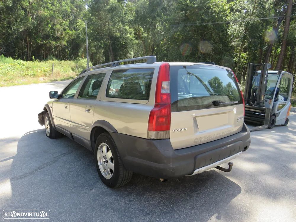 Volvo XC70 I Cross Country 2.4 D5 4X4 (163Cv) de 2003 - Peças Usadas (8530) - 3