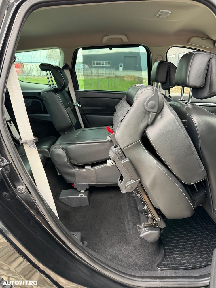 Renault Grand Scenic Energy dCi 130 Euro 6 S&S Bose Edition - 19