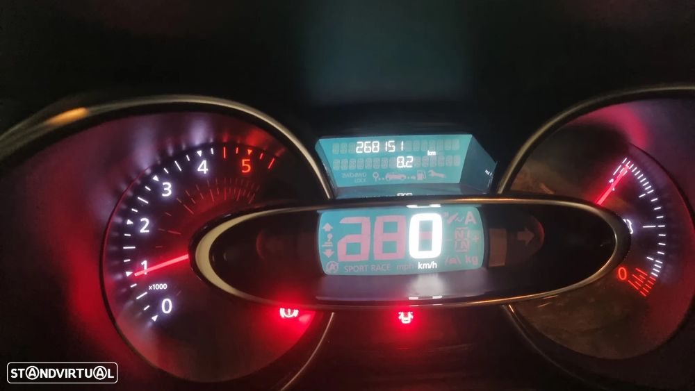 Renault Clio 1.5 dCi # - 9