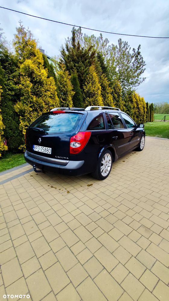 Renault Laguna - 1