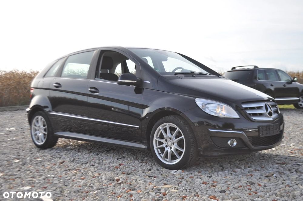 Mercedes-Benz Klasa B 160 BlueEFFICIENCY SPORT EDITION - 29