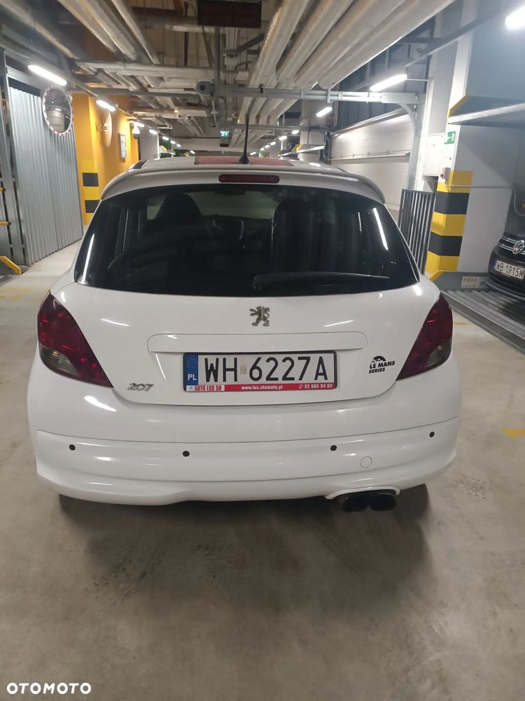 Peugeot 207 RC - 1
