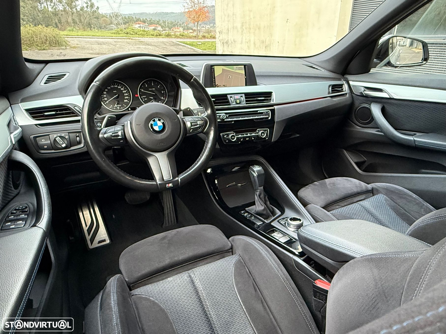 BMW X1 18 d sDrive Auto Pack M - 11