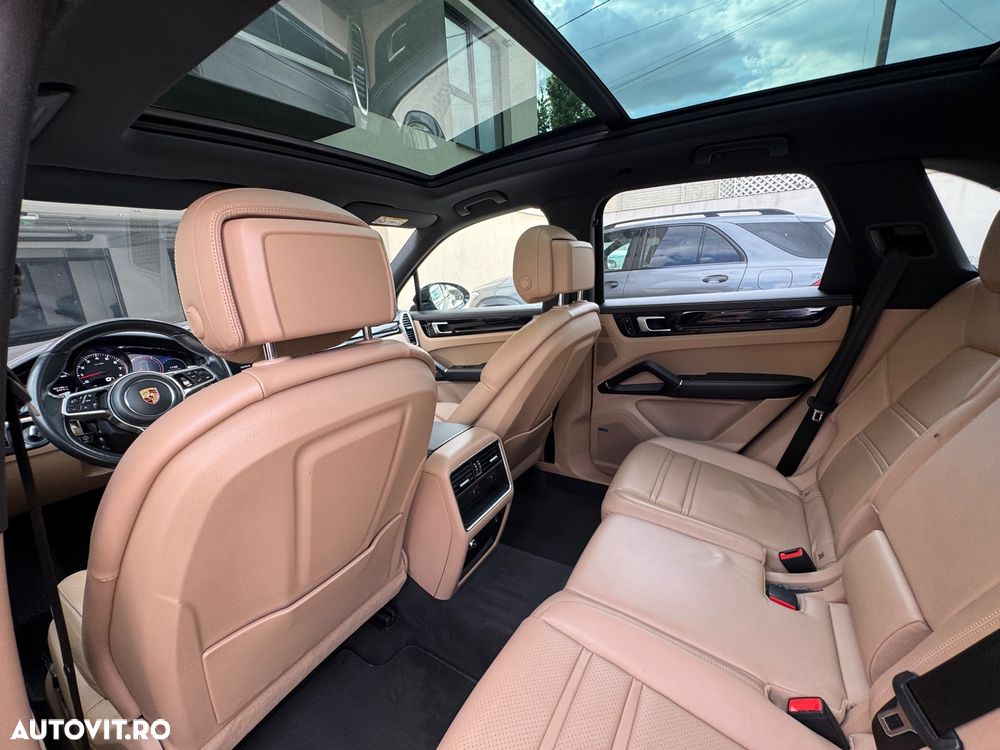 Porsche Cayenne S - 17