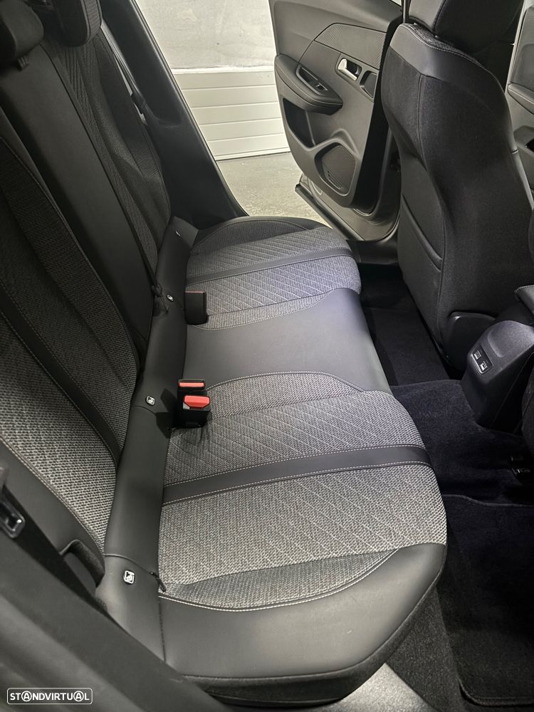 Peugeot 2008 1.2 PureTech Allure Pack - 14