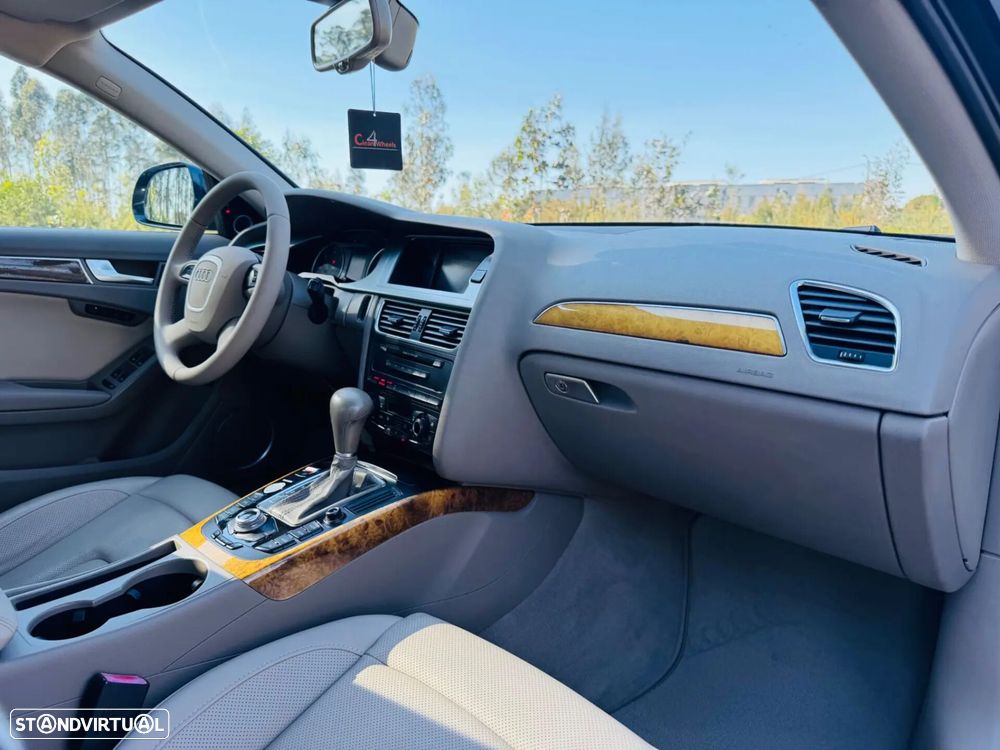 Audi A4 2.7 TDI V6 Exclusive Multitronic - 29