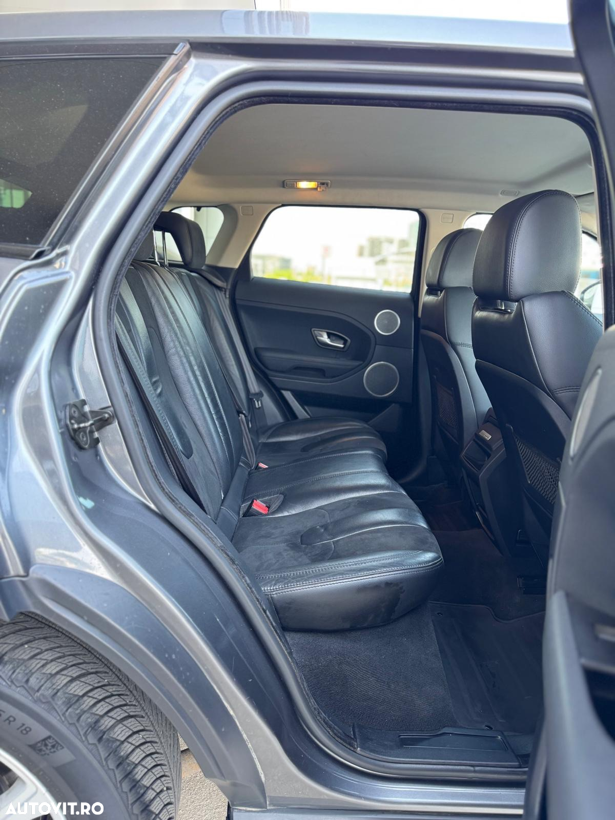 Land Rover Range Rover Evoque - 11