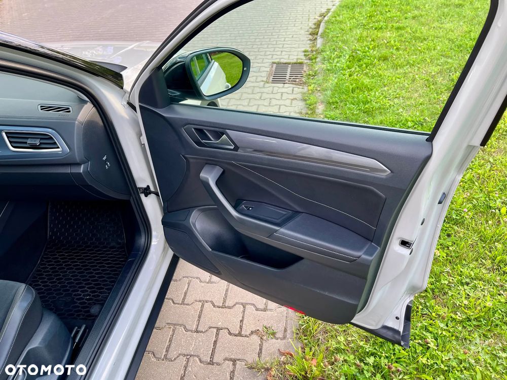 Volkswagen T-Roc 1.5 TSI Style DSG - 11