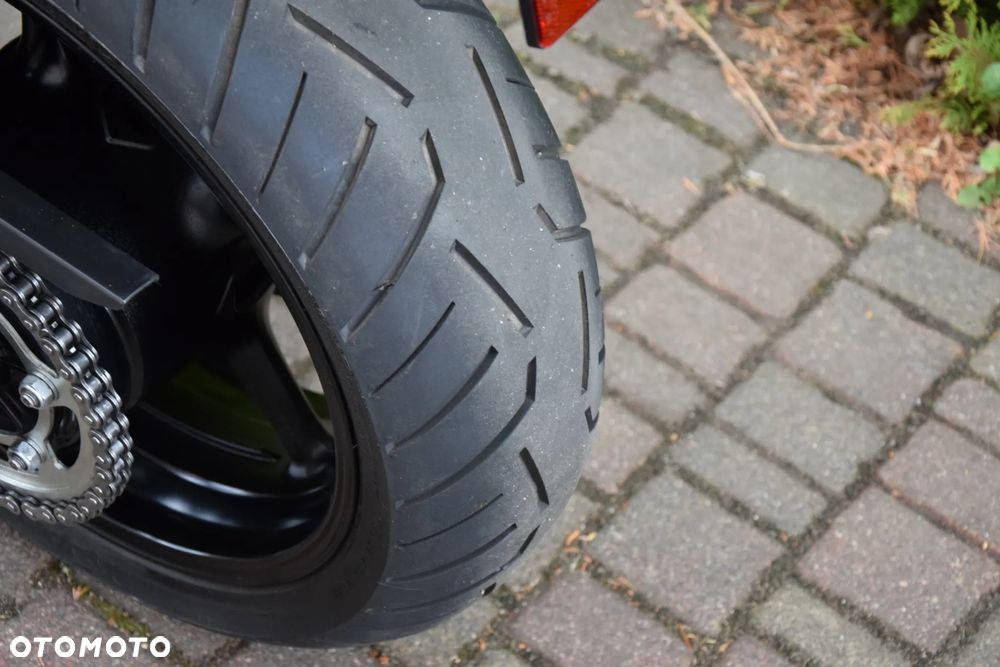 Yamaha FZ8 - 14