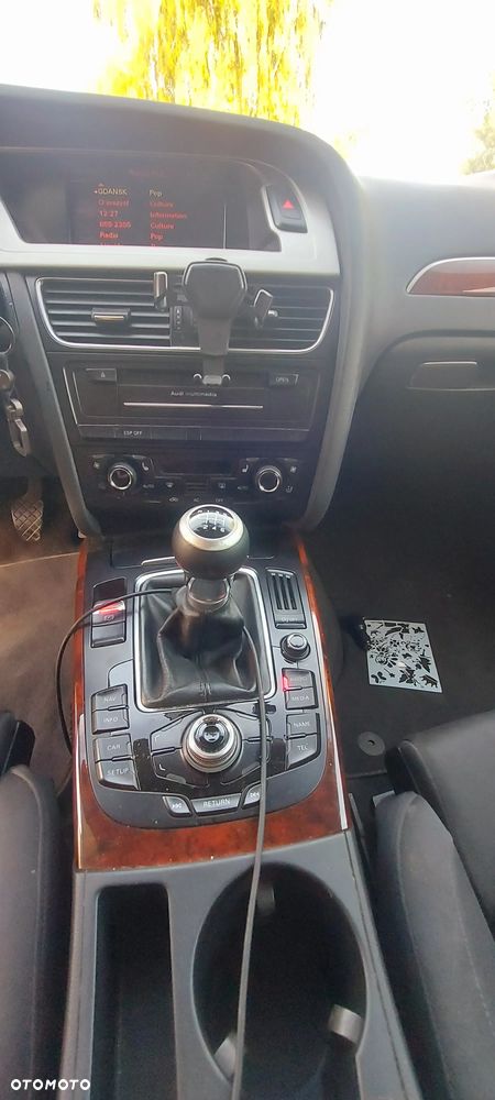 Audi A4 Avant 2.0 TDI DPF quattro - 5