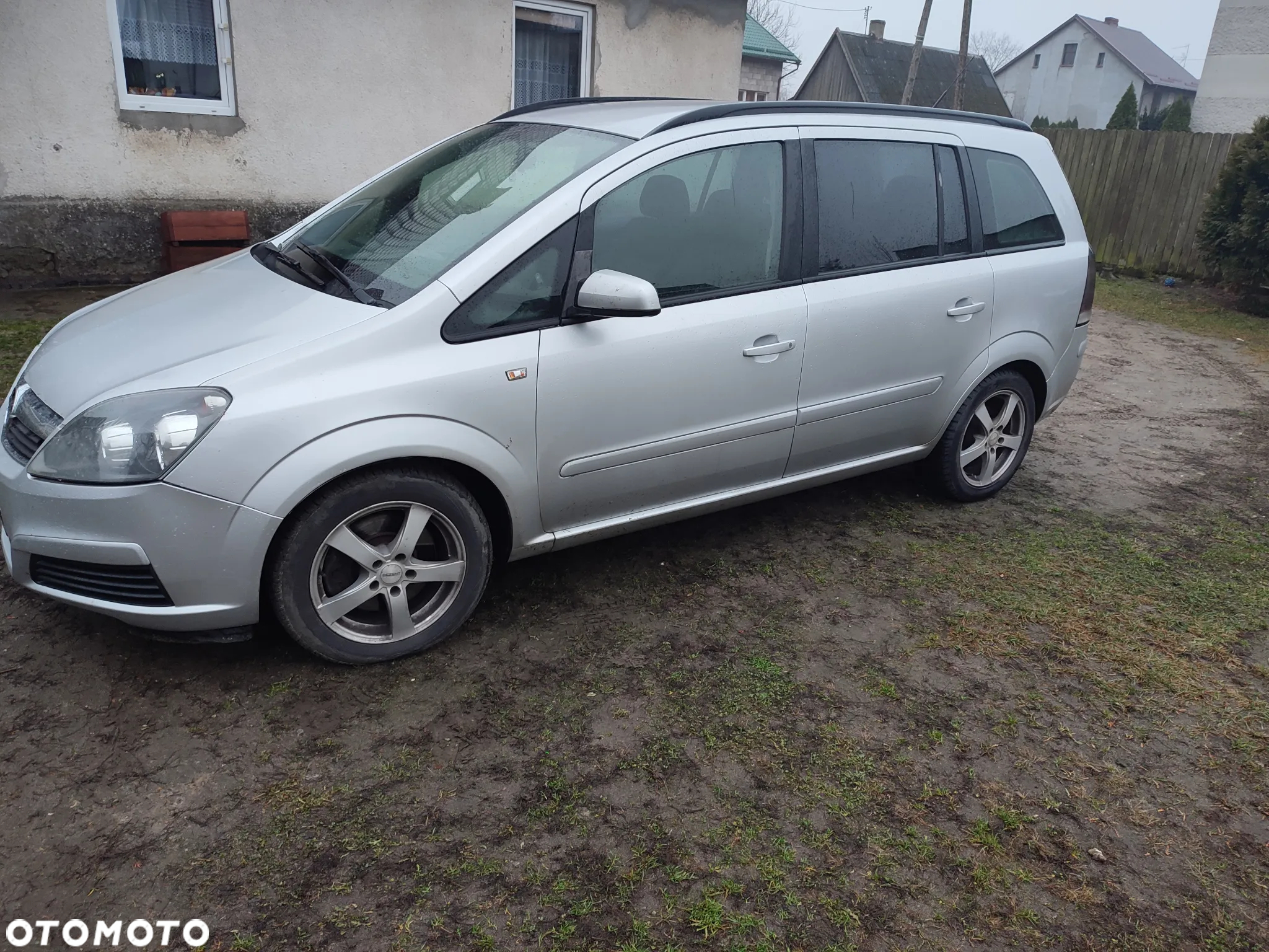 Opel Zafira - 2