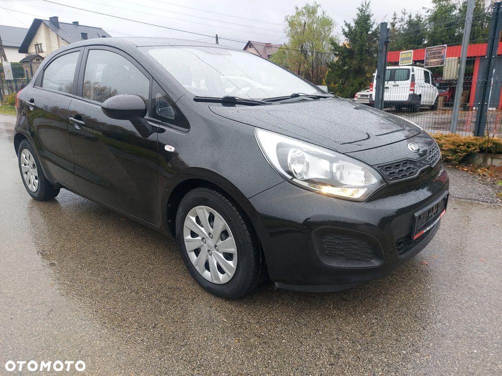 Kia Rio 1.2 Business Line - 11