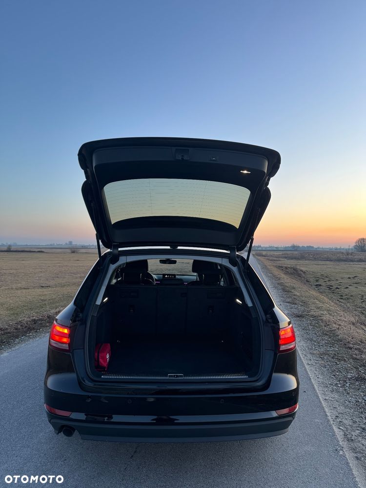 Audi A4 Avant 2.0 TDI S tronic - 11