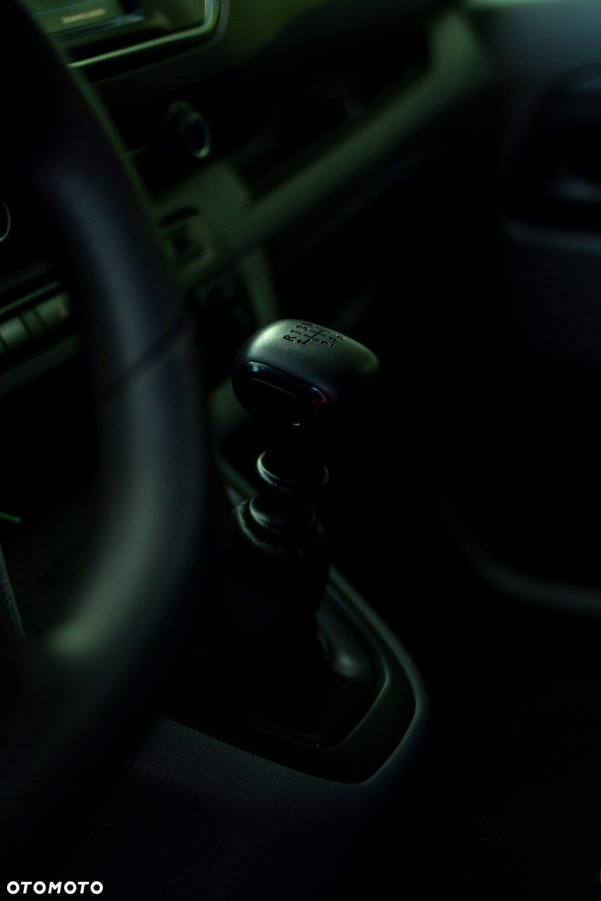Peugeot Expert - 18