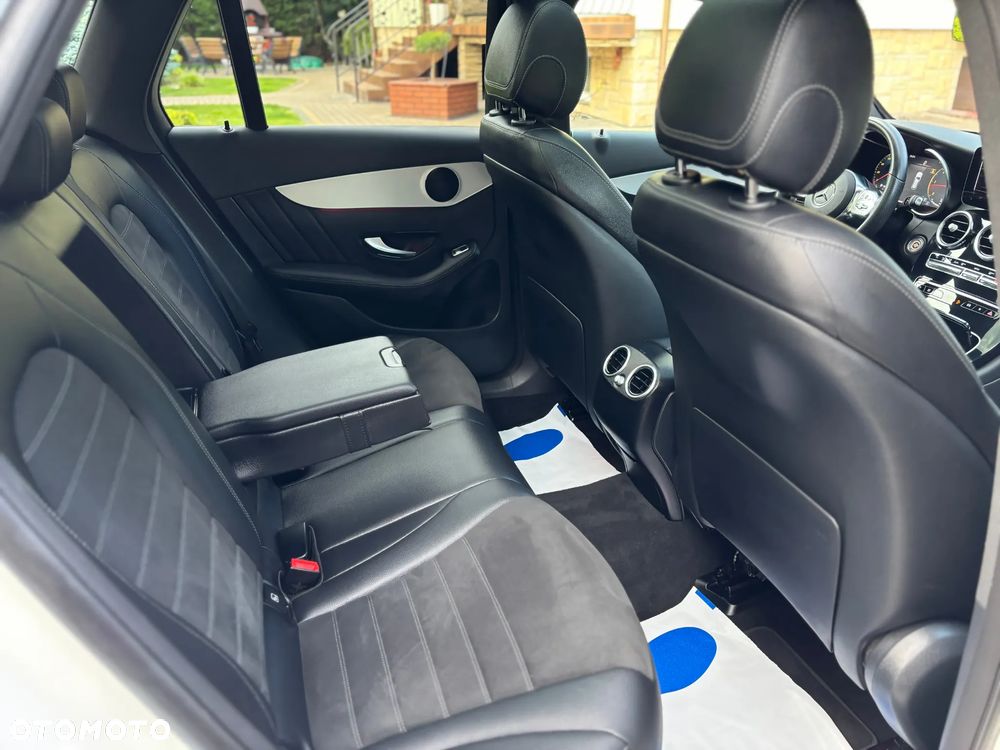 Mercedes-Benz GLC 220 d 4Matic 9G-TRONIC AMG Line - 14