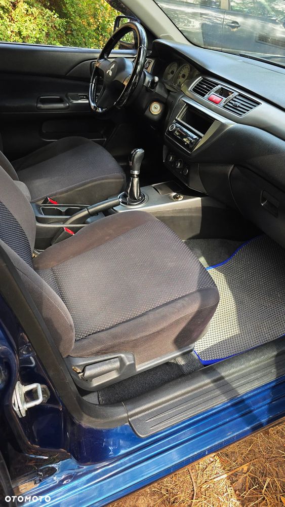 Mitsubishi Lancer - 13
