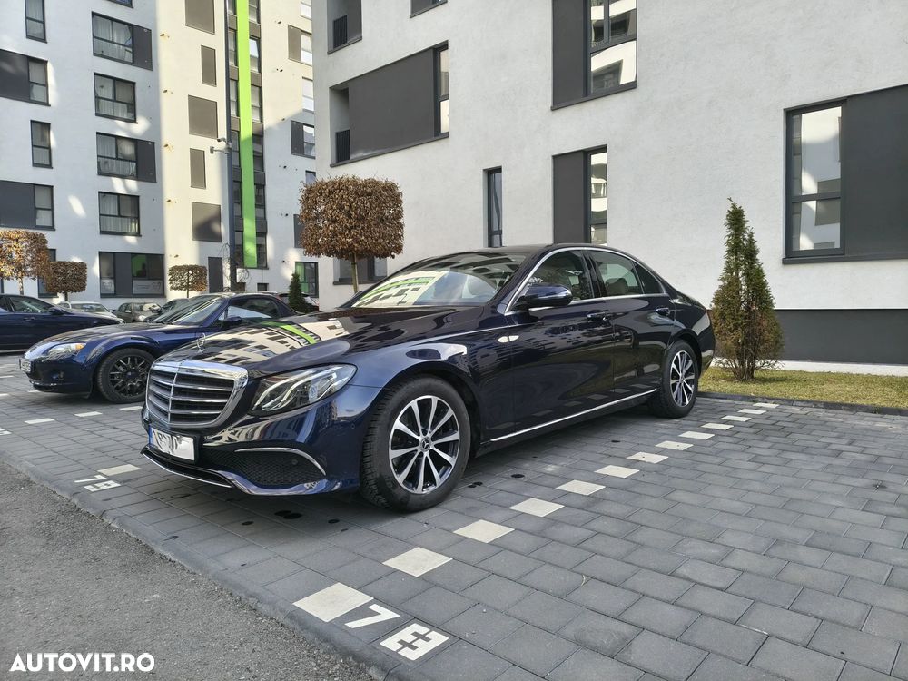 Mercedes-Benz E 220 d 9G-TRONIC - 1