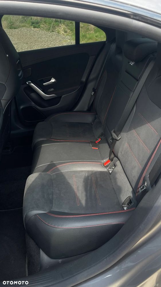 Mercedes-Benz CLA 200 AMG Line 7G-DCT - 5