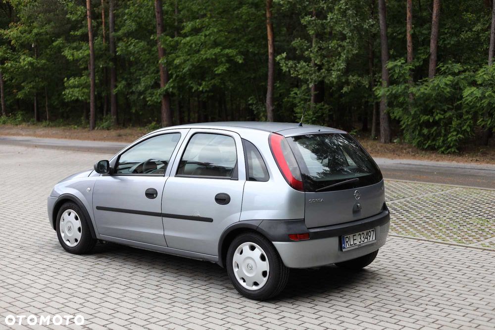 Opel Corsa - 3