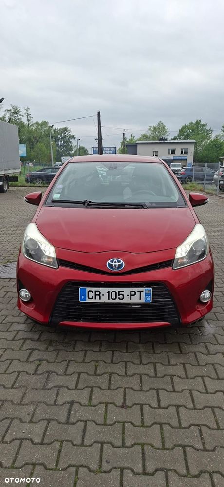 Toyota Yaris Hybrid 100 Dynamic - 7