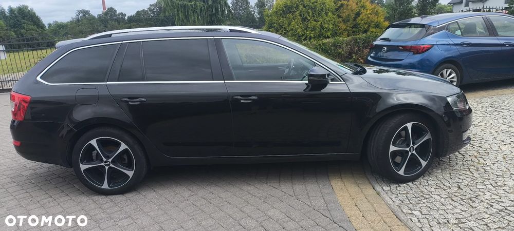 Skoda Octavia 2.0 TDI 4x4 DSG L&K - 5