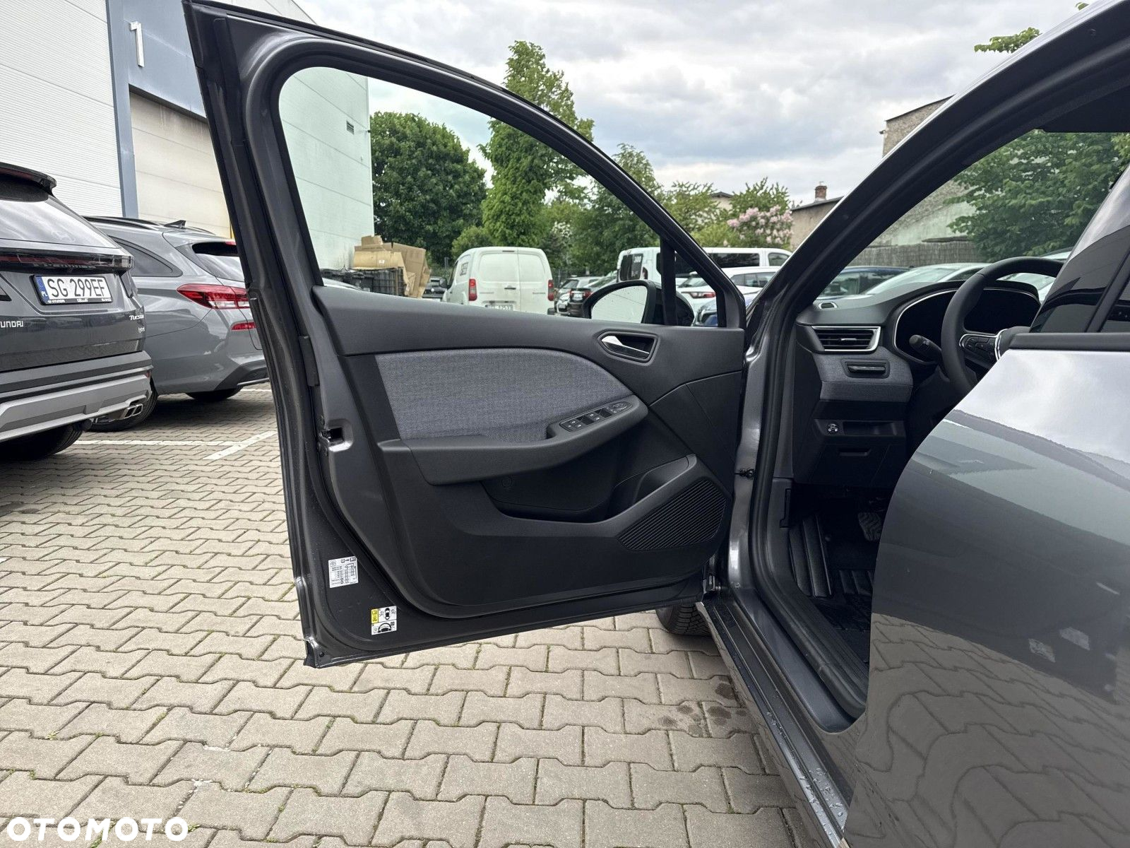 Renault Clio - 10