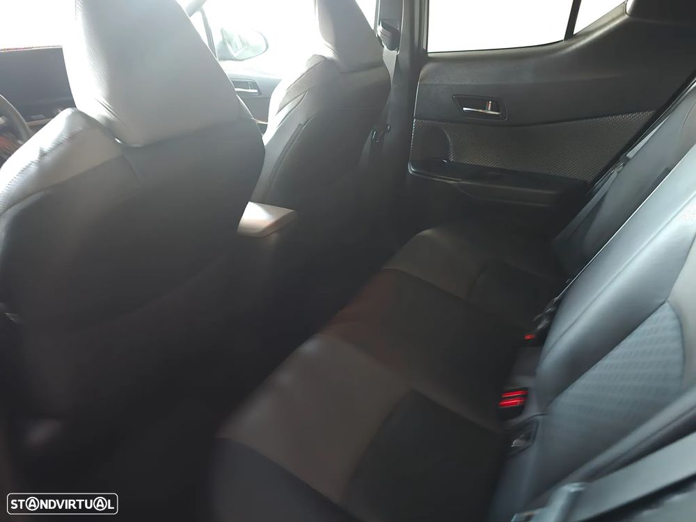 Toyota C-HR 1.8 Hybrid Exclusive+P.Luxury - 7