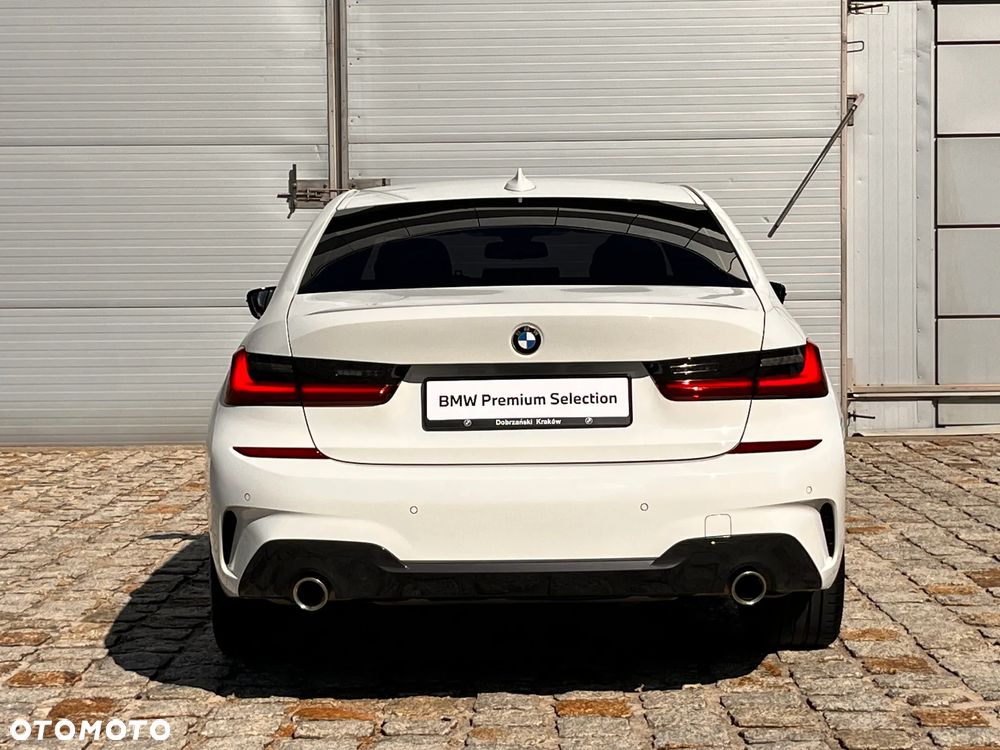BMW Seria 3 318i M Sport sport - 19