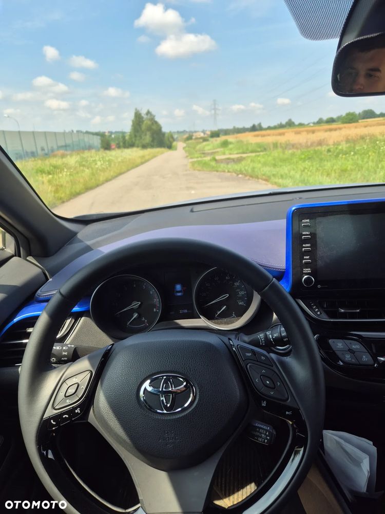 Toyota C-HR - 11