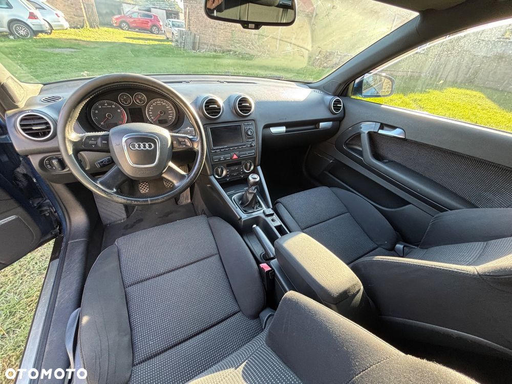 Audi A3 3-drzwiowe 2.0 FSI Ambiente - 10