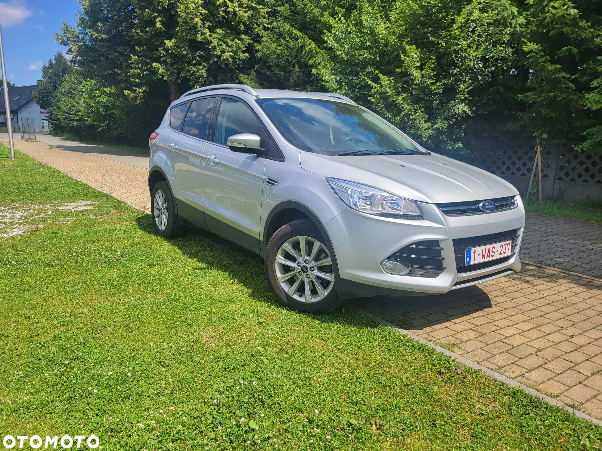 Ford Kuga 2.0 TDCi 2x4 Titanium - 18