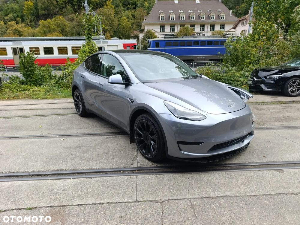 Tesla Y Model RWD - 6