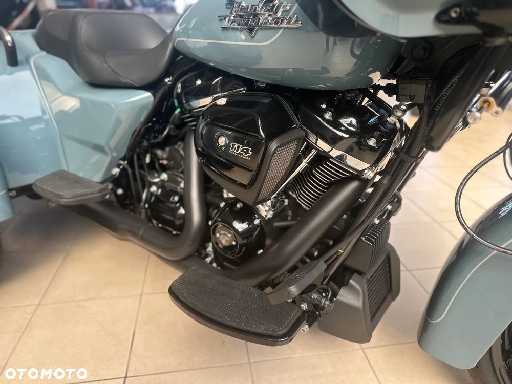 Harley-Davidson Tri Glide - 23