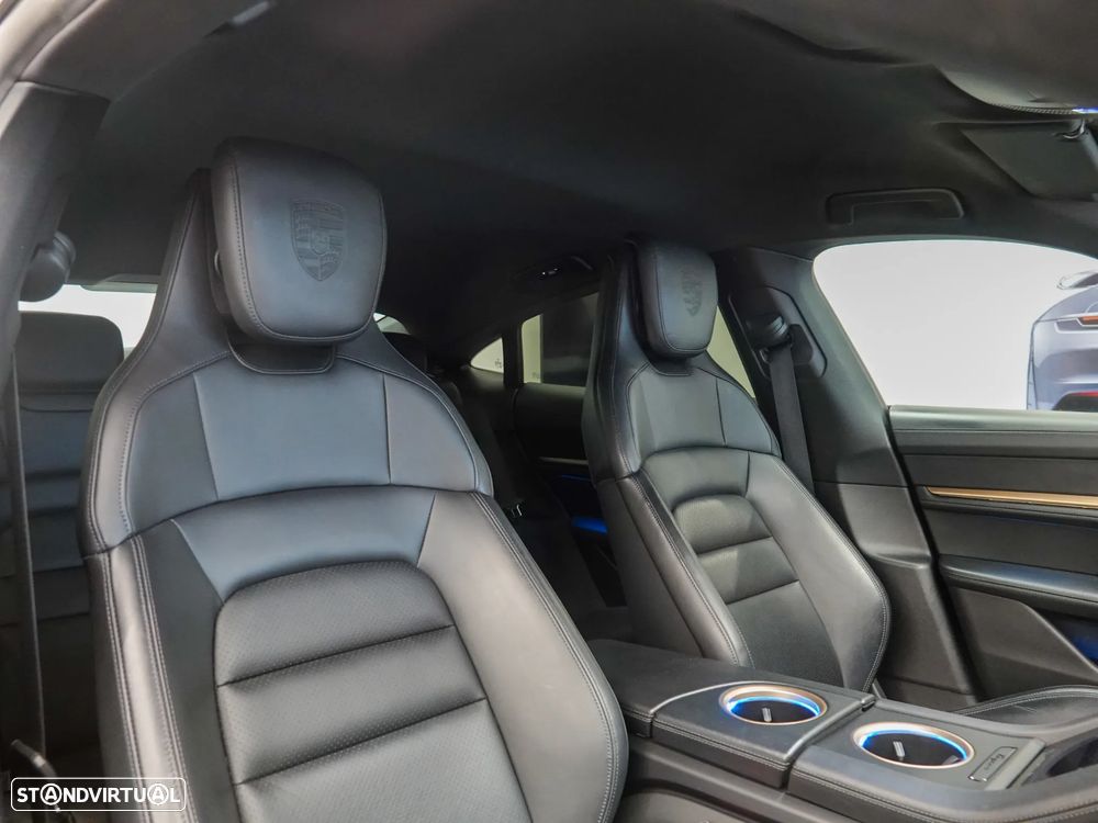 Porsche Taycan Standard - 18