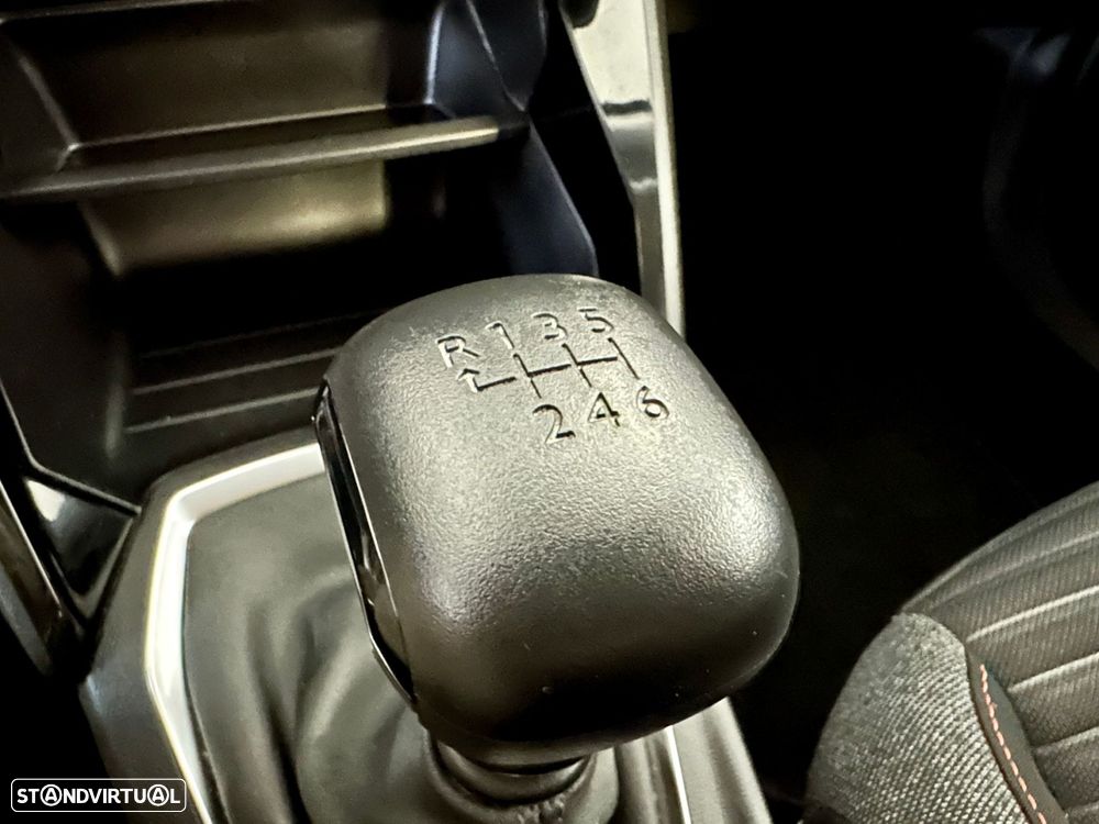 Peugeot 2008 1.5 BlueHDi Active Pack - 29