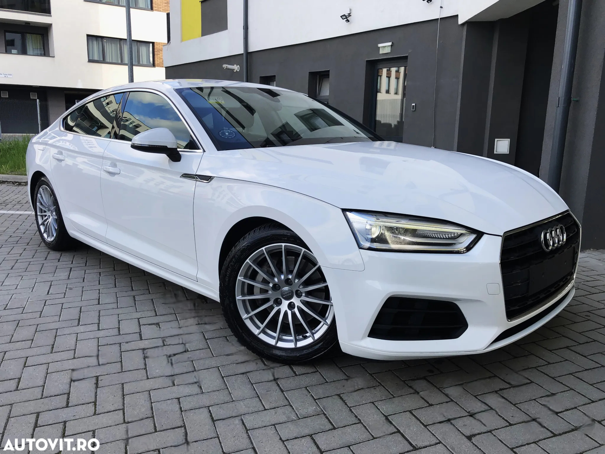 Audi A5 Sportback 2.0 TDI S tronic - 3