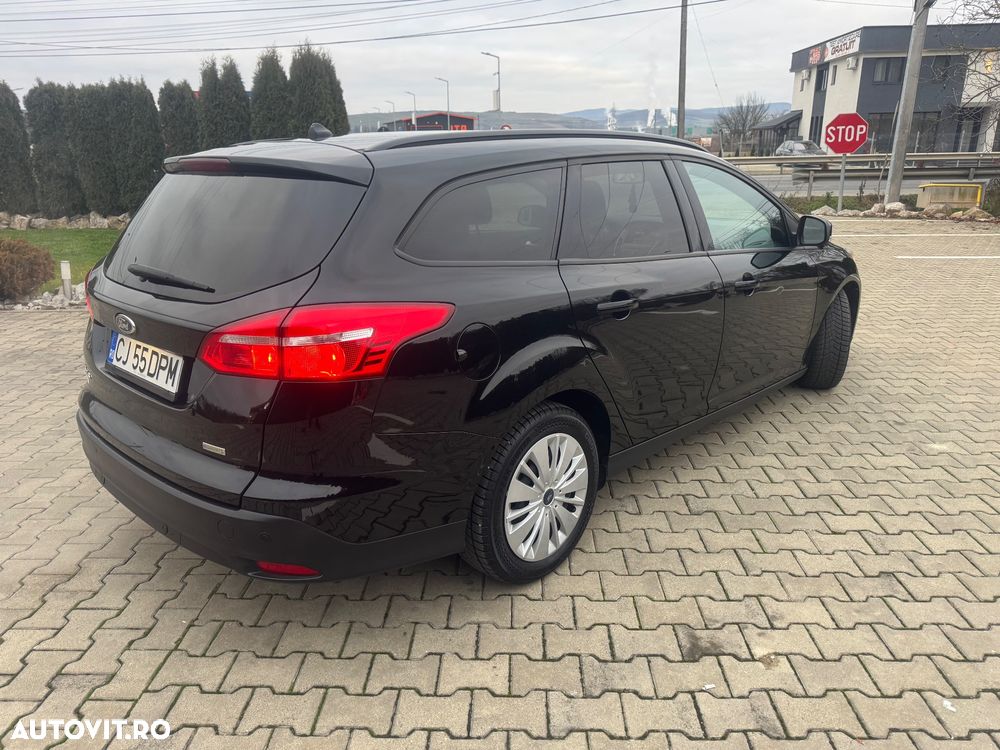 Ford Focus 1.0 EcoBoost Start-Stopp-System COOL&CONNECT DESIGN - 3