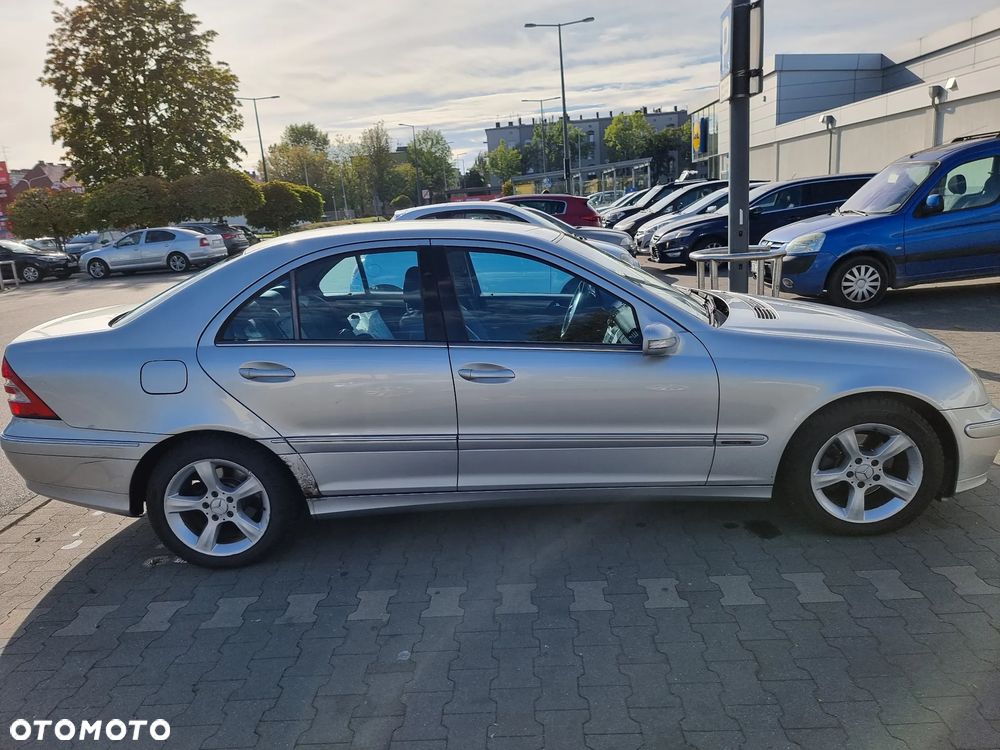 Mercedes-Benz Klasa C 220 T CDI Avantgarde - 7