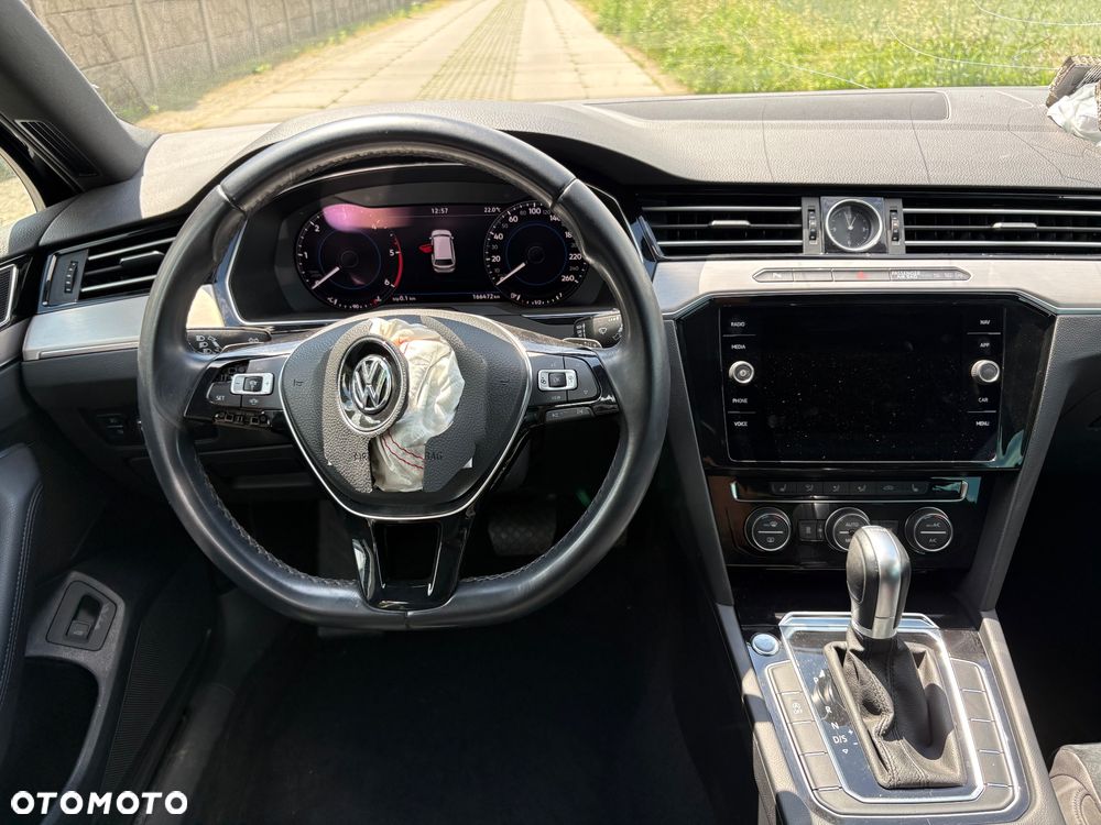Volkswagen Passat 2.0 TDI Elegance DSG - 15