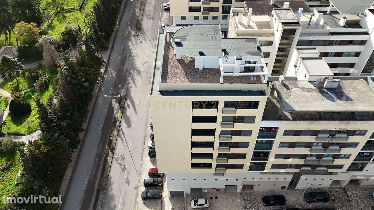 Apartamento T3 novo a estrear, com 117 m², Santo António dos Cavaleiro - Grande imagem: 3/46