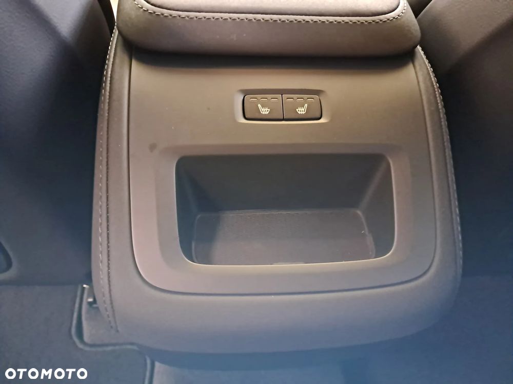 Volvo XC 90 B5 B AWD Plus Dark - 18