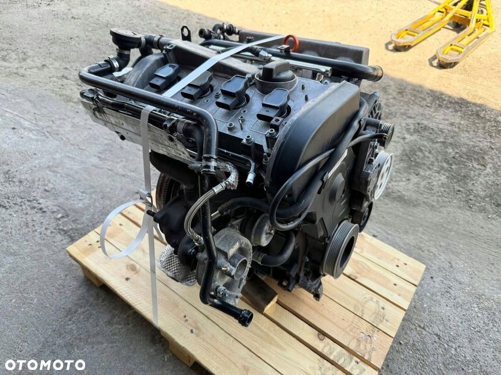 SILNIK KOMPLETNY 1.8 TURBO BFB AUDI A4 B7 - 4