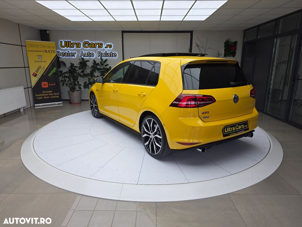 Volkswagen Golf GTI Performance BlueMotion Technology DSG - 5