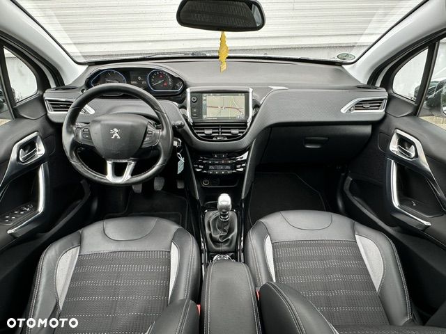 Peugeot 2008 - 11