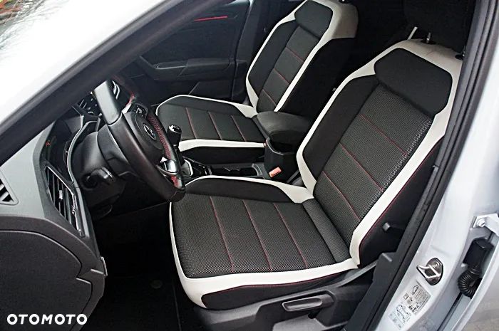 Volkswagen T-Roc 1.5 TSI ACT OPF Sport - 17