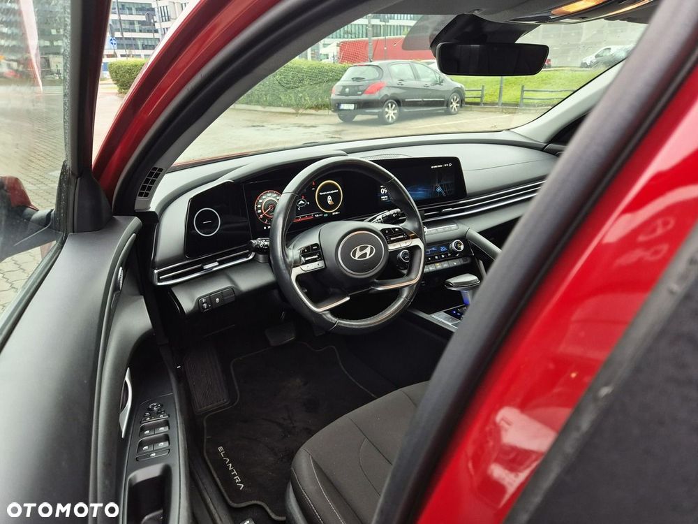 Hyundai Elantra - 15