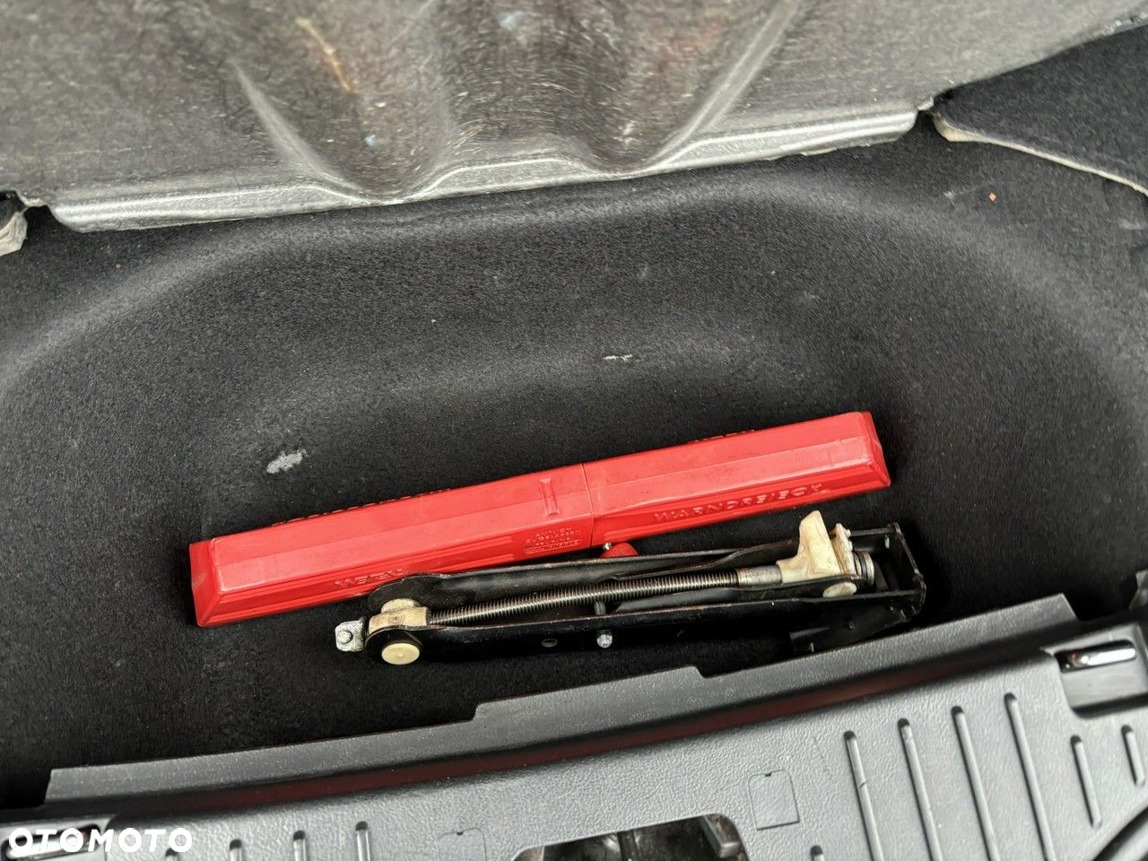 Ford S-Max - 12